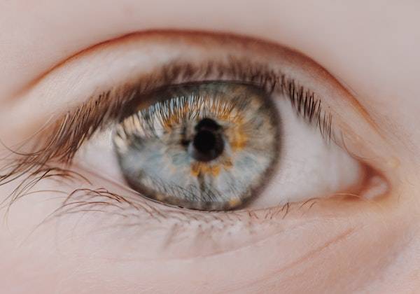 Close up photo of an eye