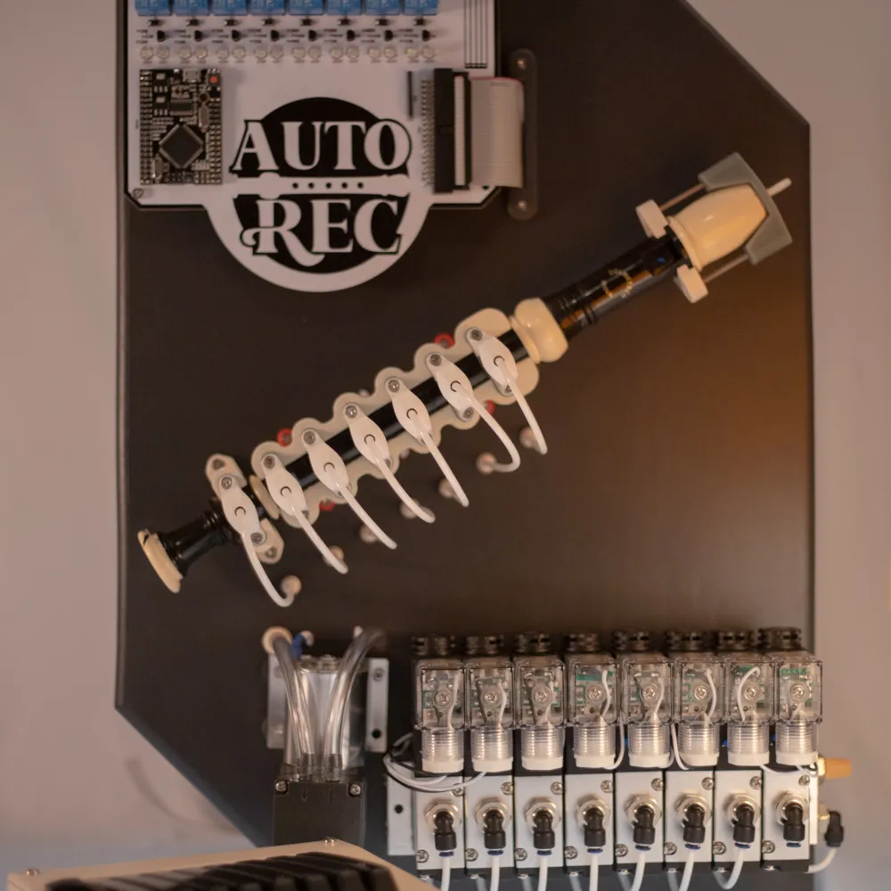 A pneumatic loop that plays and loops based on keyboard input